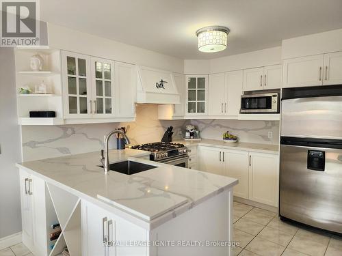 46 Nobbs Drive, Ajax, ON - Indoor Photo Showing Kitchen With Upgraded Kitchen