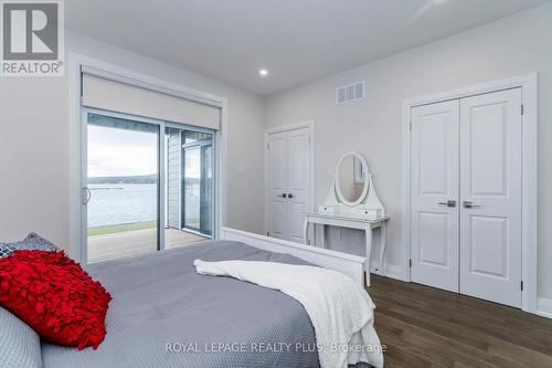 12 Navigator Road, Penetanguishene, ON - Indoor Photo Showing Bedroom