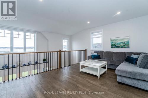 12 Navigator Road, Penetanguishene, ON - Indoor