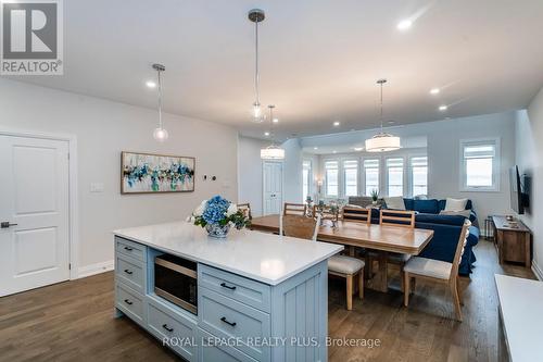 12 Navigator Road, Penetanguishene, ON - Indoor Photo Showing Dining Room