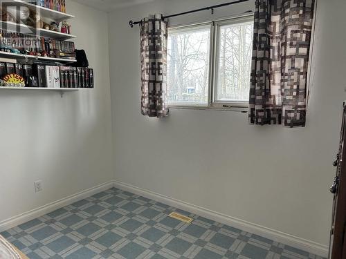 11 Gagnon Crescent, Mackenzie, BC - Indoor Photo Showing Other Room