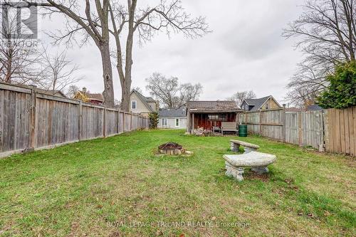 821 Queens Avenue, London, ON - Outdoor With Backyard