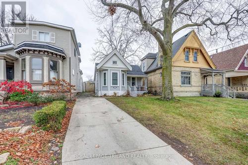 821 Queens Avenue, London, ON - Outdoor With Facade