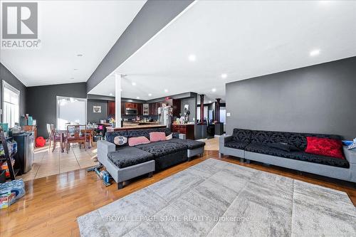 182 Eringate Drive, Hamilton, ON - Indoor