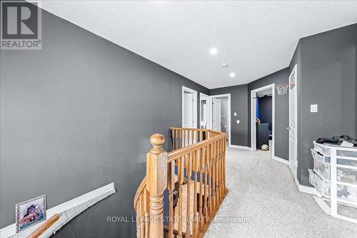 182 Eringate Drive, Hamilton, ON - Indoor Photo Showing Other Room