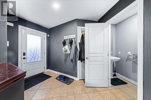 182 Eringate Drive, Hamilton, ON - Indoor Photo Showing Other Room