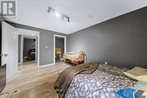 182 Eringate Drive, Hamilton, ON - Indoor Photo Showing Bedroom