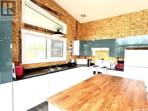 117 Ravine Road, Big Shell, SK - Indoor Photo Showing Kitchen With Double Sink