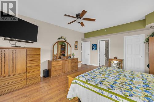 413-1961 Durnin Road, Kelowna, BC - Indoor Photo Showing Bedroom