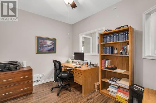 413-1961 Durnin Road, Kelowna, BC - Indoor Photo Showing Office