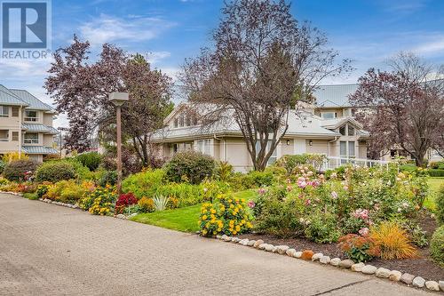 413-1961 Durnin Road, Kelowna, BC - Outdoor With Facade