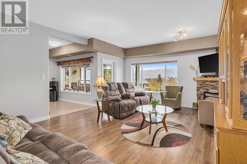 413-1961 Durnin Road, Kelowna, BC - Indoor Photo Showing Living Room With Fireplace