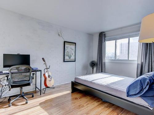 Master bedroom - 304-100 Rue Sacré-Coeur, Longueuil (Le Vieux-Longueuil), QC - Indoor Photo Showing Bedroom