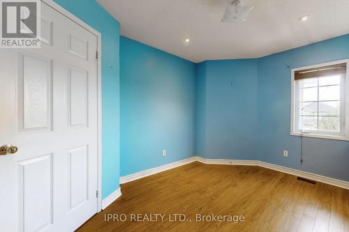 5426 Sweetgrass Gate, Mississauga, ON - Indoor Photo Showing Other Room