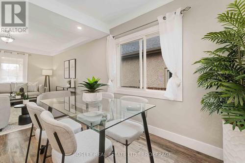 13 Herrick Avenue, St. Catharines (450 - E. Chester), ON - Indoor Photo Showing Dining Room