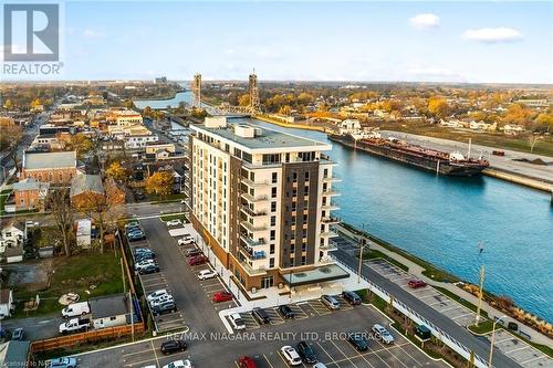 605 - 118 West Street, Port Colborne (878 - Sugarloaf), ON - Outdoor With Body Of Water With View