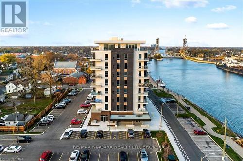 605 - 118 West Street, Port Colborne (878 - Sugarloaf), ON - Outdoor With Body Of Water With View