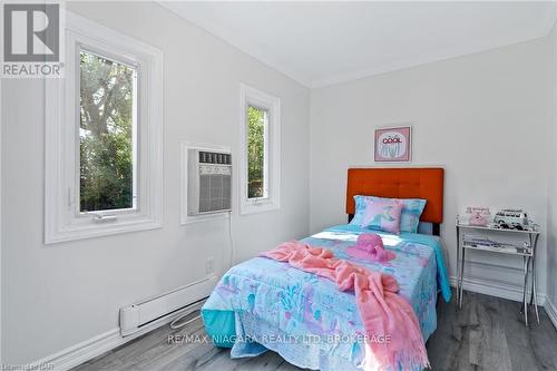 11317 Fowler Road, Wainfleet (880 - Lakeshore), ON - Indoor Photo Showing Bedroom