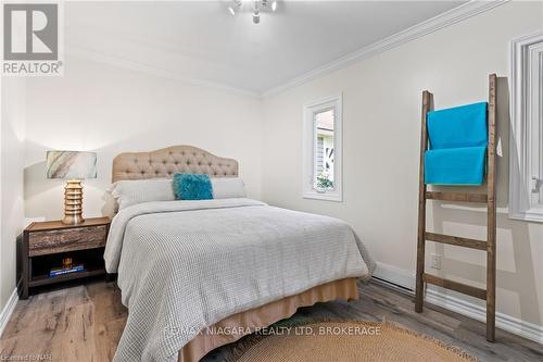 11317 Fowler Road, Wainfleet (880 - Lakeshore), ON - Indoor Photo Showing Bedroom