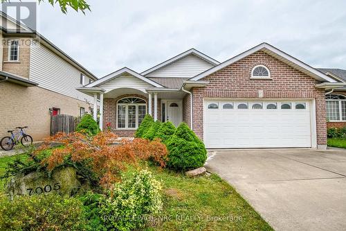 7005 Kelly Drive, Niagara Falls (219 - Forestview), ON - Outdoor With Facade