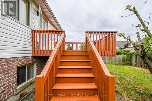 7005 Kelly Drive, Niagara Falls (219 - Forestview), ON - Outdoor With Exterior