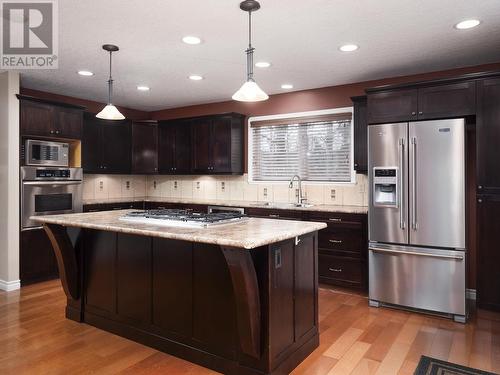 2872 Marleau Road, Prince George, BC - Indoor Photo Showing Kitchen With Stainless Steel Kitchen With Double Sink With Upgraded Kitchen