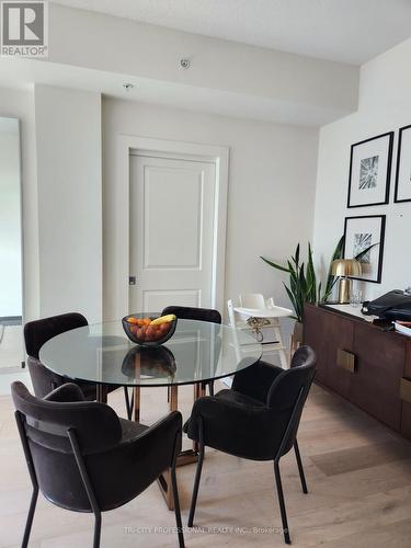 402 - 65 Yorkland Boulevard, Brampton, ON - Indoor Photo Showing Dining Room