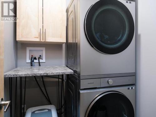 3-160 Leota Street, Whitehorse, YT - Indoor Photo Showing Laundry Room