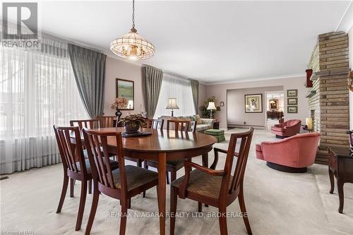 6235 Brookfield Avenue, Niagara Falls (216 - Dorchester), ON - Indoor Photo Showing Dining Room