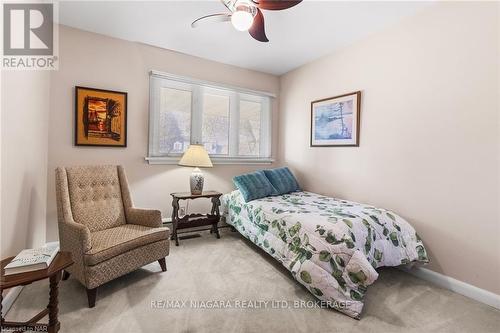 6235 Brookfield Avenue, Niagara Falls (216 - Dorchester), ON - Indoor Photo Showing Bedroom