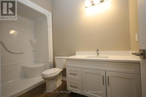 15 - 397 Garrison Road, Fort Erie (333 - Lakeshore), ON - Indoor Photo Showing Bathroom