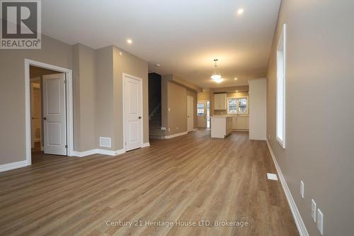 15 - 397 Garrison Road, Fort Erie (333 - Lakeshore), ON - Indoor Photo Showing Other Room