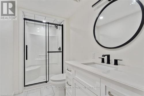 59 Abbott Place, Pelham (662 - Fonthill), ON - Indoor Photo Showing Bathroom