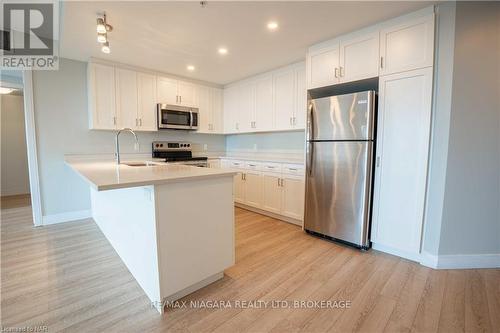 409 - 300G Fourth Avenue, St. Catharines (459 - Ridley), ON - Indoor Photo Showing Kitchen