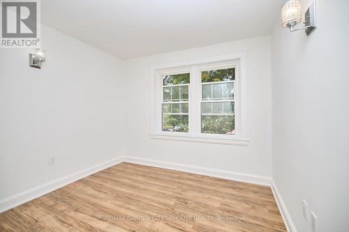 86 Queen Street, St. Catharines (451 - Downtown), ON - Indoor Photo Showing Other Room