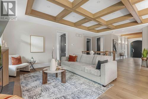 2519 Ott Road, Fort Erie (328 - Stevensville), ON - Indoor Photo Showing Living Room