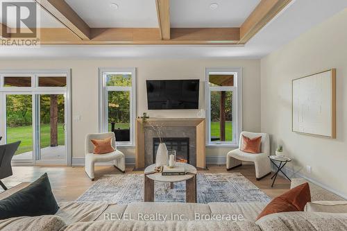 2519 Ott Road, Fort Erie (328 - Stevensville), ON - Indoor Photo Showing Living Room With Fireplace