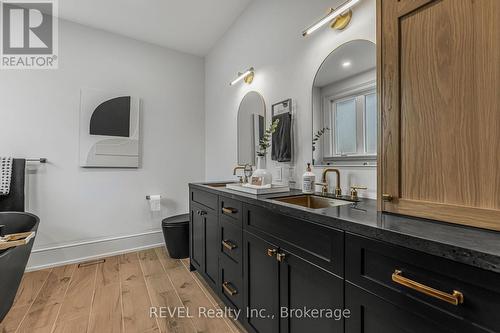 2519 Ott Road, Fort Erie (328 - Stevensville), ON - Indoor Photo Showing Bathroom