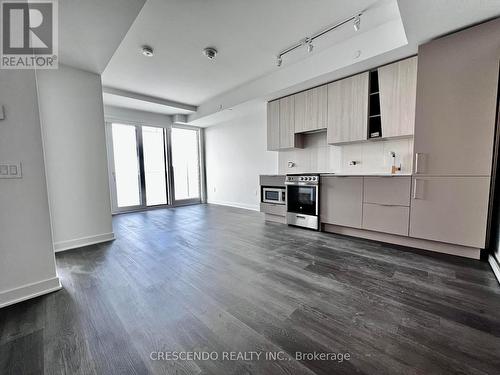 4606 - 3900 Conferation Parkway, Mississauga, ON - Indoor Photo Showing Kitchen