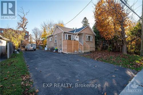 1352 Raven Avenue, Ottawa, ON - Outdoor