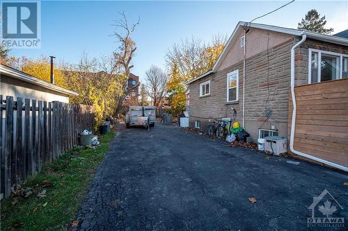 1352 Raven Avenue, Ottawa, ON - Outdoor With Exterior