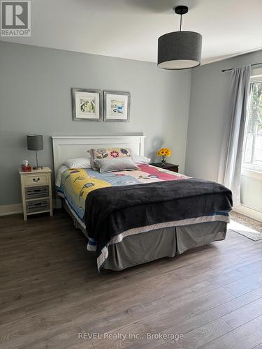 410 Lakewood Avenue, Fort Erie (337 - Crystal Beach), ON - Indoor Photo Showing Bedroom