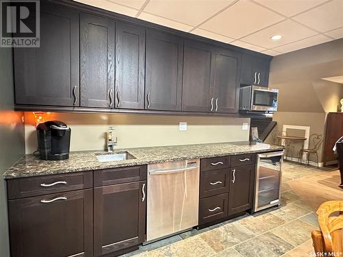 744 Washington Drive, Weyburn, SK - Indoor Photo Showing Kitchen