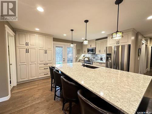 744 Washington Drive, Weyburn, SK - Indoor Photo Showing Kitchen With Upgraded Kitchen