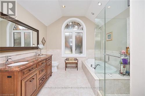 14 Brookfield Court, Pelham (662 - Fonthill), ON - Indoor Photo Showing Bathroom