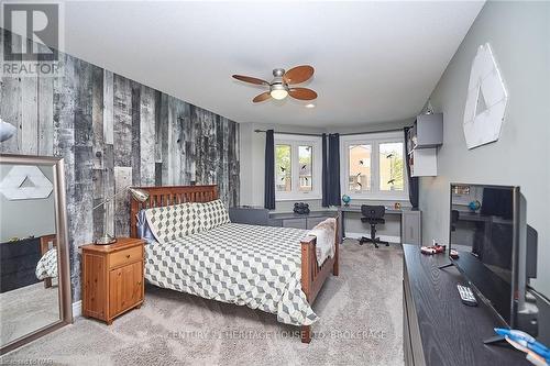 14 Brookfield Court, Pelham (662 - Fonthill), ON - Indoor Photo Showing Bedroom