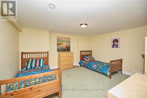 14 Brookfield Court, Pelham (662 - Fonthill), ON - Indoor Photo Showing Bedroom