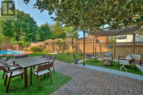 14 Brookfield Court, Pelham (662 - Fonthill), ON - Outdoor With In Ground Pool With Deck Patio Veranda With Backyard