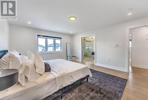 2086 Saddlerock Avenue, London, ON - Indoor Photo Showing Bedroom