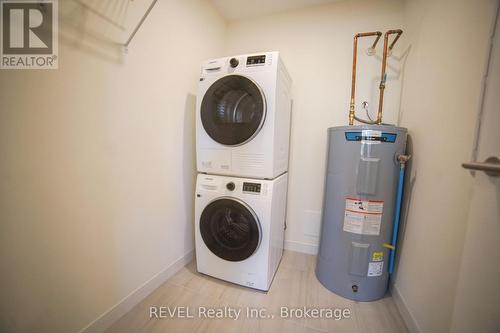 109 - 123 Lincoln Street, Welland (772 - Broadway), ON - Indoor Photo Showing Laundry Room